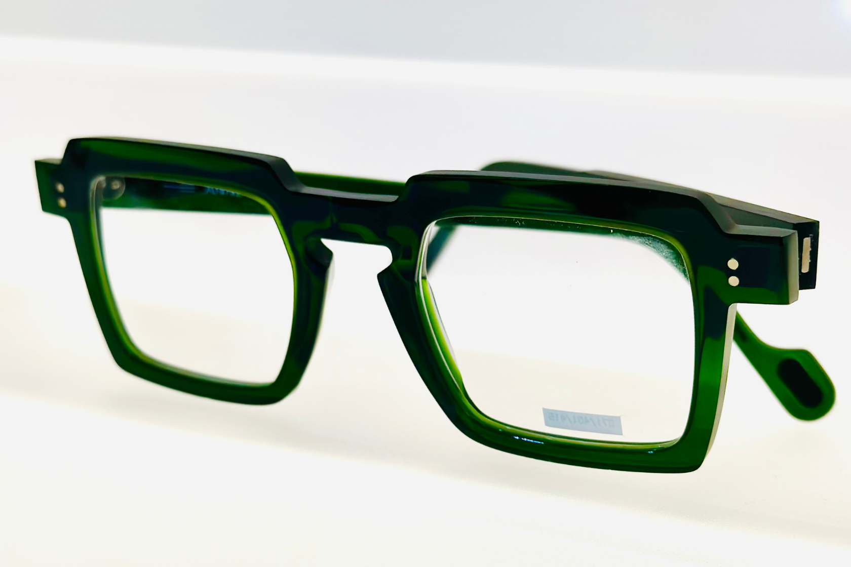 benefits-of-premium-eyewear